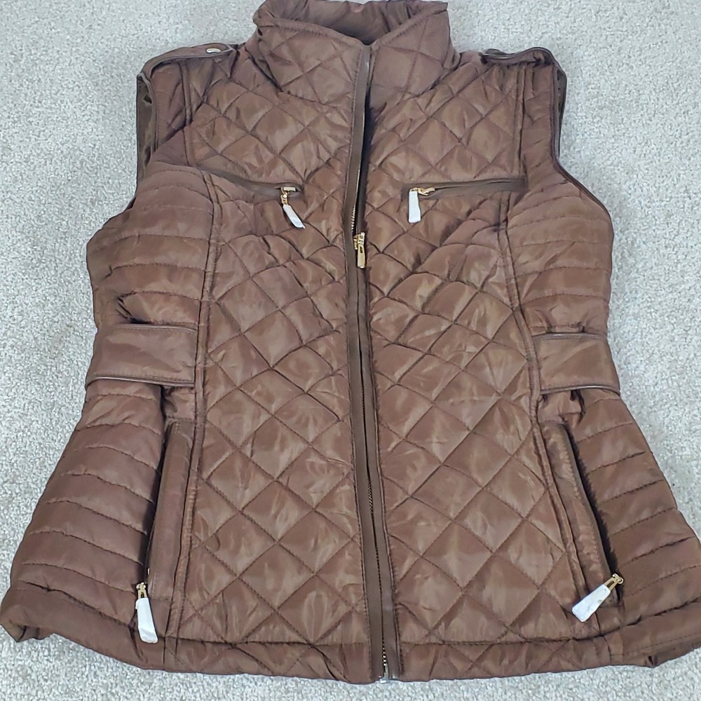 Daisy Quilted Zip Up Puffer Vest‎ Women's Size Small Coffee Brown Color